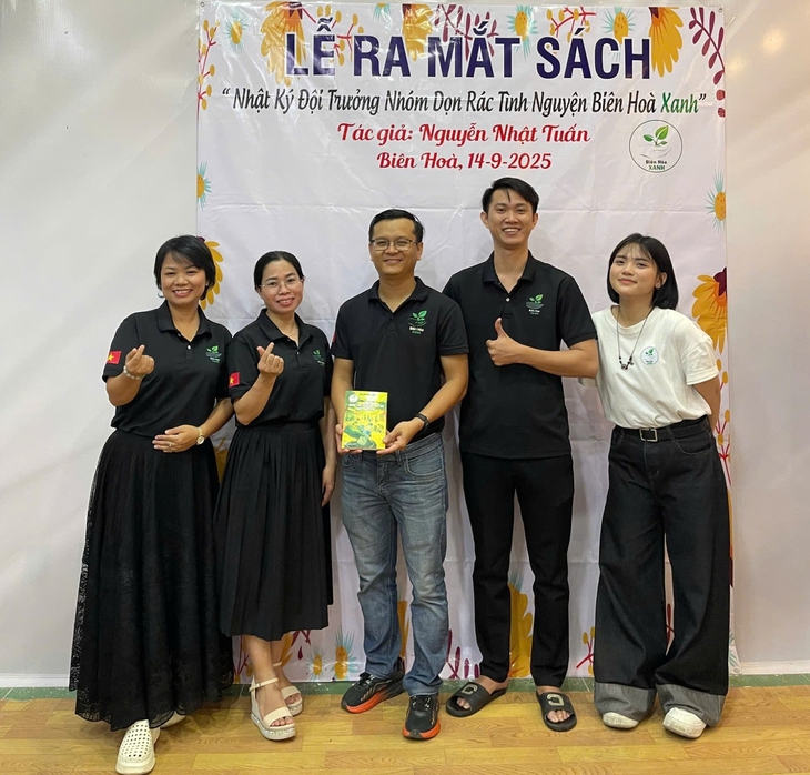 Một lời mời hành động, dọn rác từ chính con đường trước nhà - Ảnh 1.