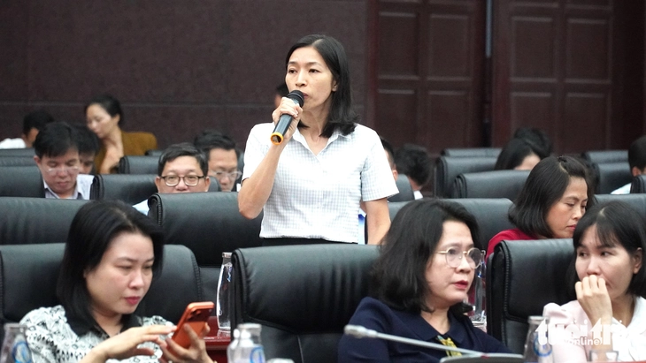 Bí thư Thành ủy Đà Nẵng nói về việc 100 người làm nhiệm vụ của 400 người  - Ảnh 2.