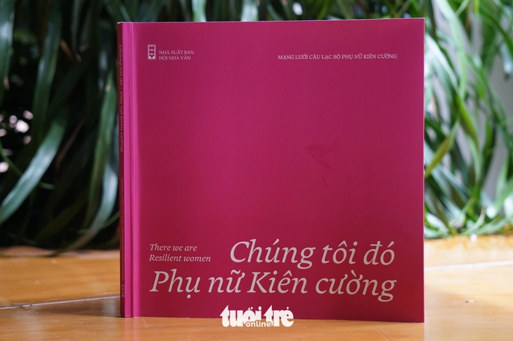 Ca sĩ Hồng Nhung và gần 60 ‘phụ nữ kiên cường’ gửi lời cảm ơn ung thư - Ảnh 2.