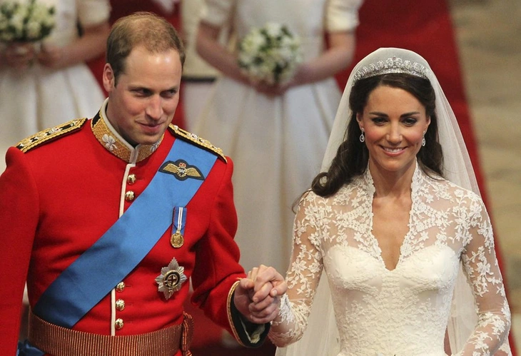 Dập tắt tin đồn Công nương Kate Middleton tự trang điểm trong ngày cưới sau 14 năm - Ảnh 1.
