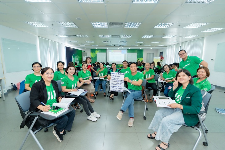 Tư vấn viên bảo hiểm Manulife được đào tạo kiến thức sức khỏe cộng đồng - Ảnh 2.