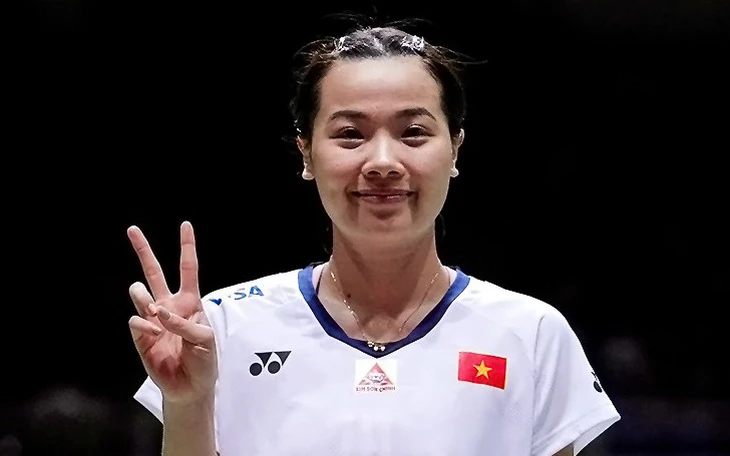 Thùy Linh thắng ấn tượng vẫn không thể giúp đội nhà thoát thua - Ảnh 3.