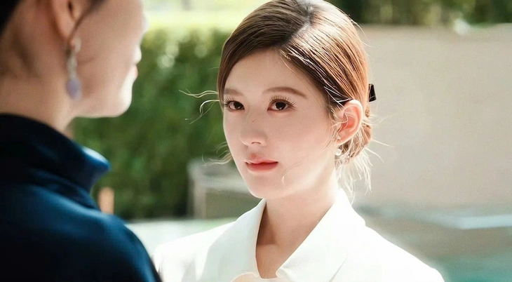 Cùng đóng một vai diễn, Triệu Lộ Tư được tung hô còn Triệu Lệ Dĩnh nhận nhiều chỉ trích - Ảnh 2.