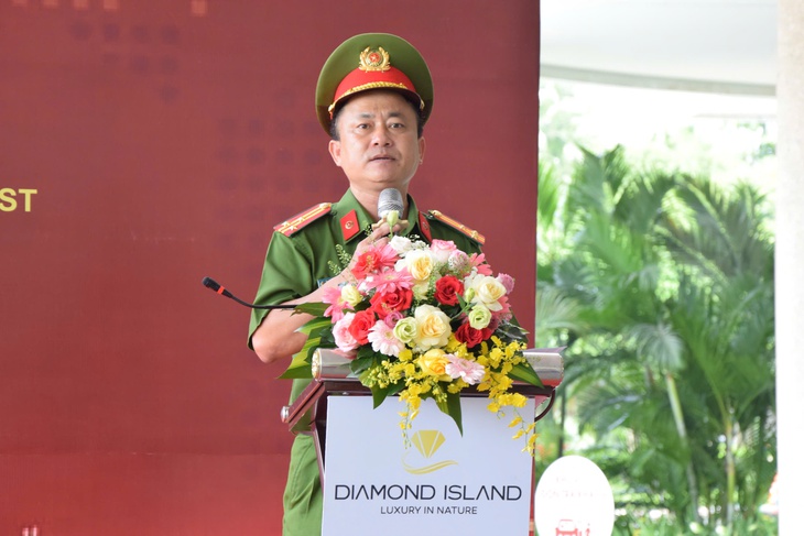 TP.HCM ra mắt mô hình Trạm công dân số tại cao ốc đảo Kim Cương - Ảnh 2.