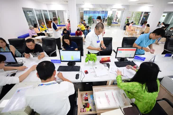 sát hạch lái xe - Ảnh 2.
