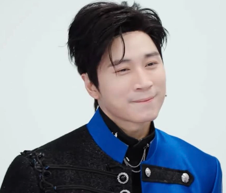 Anh trai say hi bớt đội tóc giả được không? - Ảnh 5. Anh trai say hi - Ảnh 3.