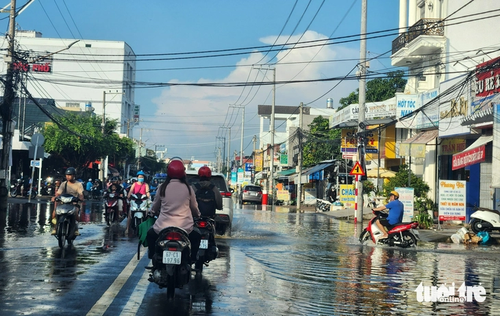triều cường - Ảnh 2.