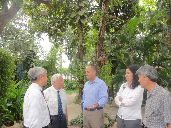 Nobel Hóa học 2025: Từ 'đồ chơi xếp hình' đến vật liệu thế kỷ - Ảnh 3. Nobel Hóa học 2025: Từ 'đồ chơi xếp hình' đến vật liệu thế kỷ - Ảnh 3.