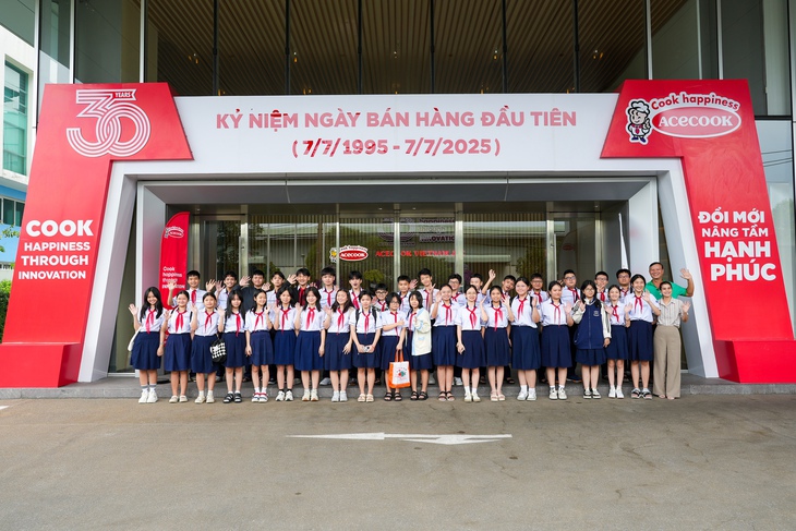 Trải nghiệm thực tế nhà máy Acecook: vừa học vừa chơi - Ảnh 1.