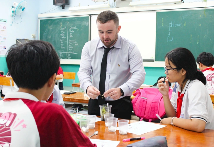 Thành tựu nổi bật của ngành giáo dục TP.HCM thời kỳ đổi mới- Ảnh 2. Thành tựu nổi bật của ngành giáo dục TP.HCM thời kỳ đổi mới - Ảnh 2.