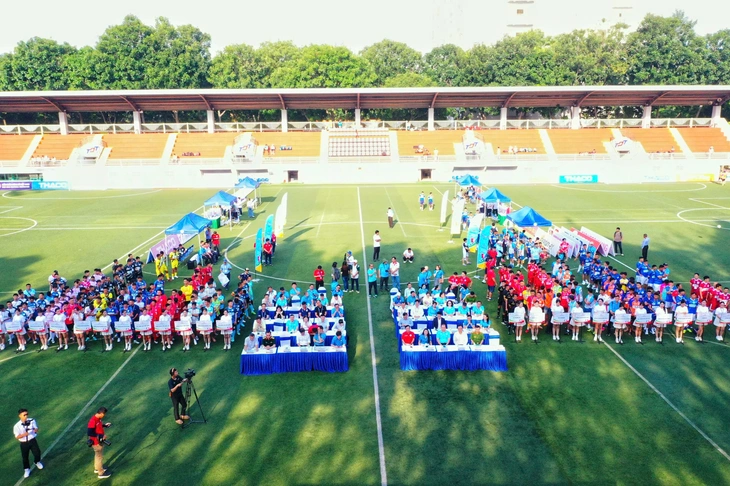 bóng đá công nhân - Ảnh 9.