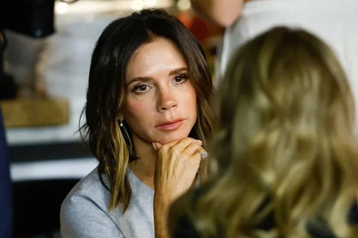 Victoria Beckham - Ảnh 4.