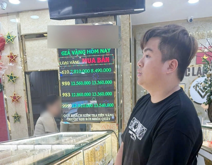 trộm vàng - Ảnh 1.