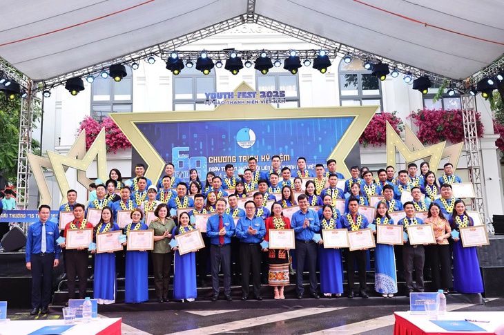 9 triệu trái tim tuổi trẻ hòa nhịp kỷ niệm 69 năm Hội Liên hiệp Thanh niên Việt Nam - Ảnh 2.