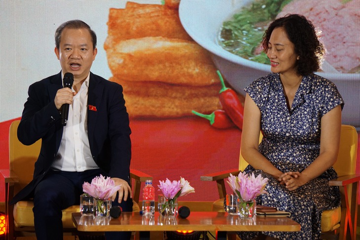 Ăn phở không chỉ là thưởng thức món ăn, mà là tận hưởng một lối sống - Ảnh 1. phở - Ảnh 1.