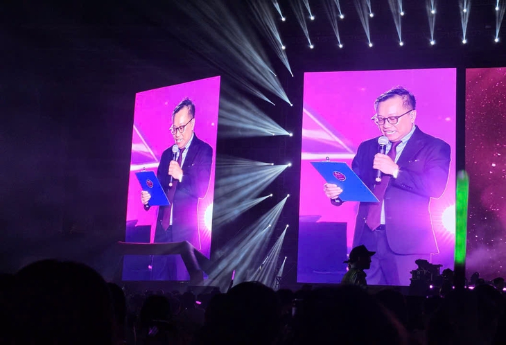 Em xinh say hi nói lý do vẫn tổ chức concert khi miền Bắc ảnh hưởng nặng nề bởi mưa lũ - Ảnh 1. Em xinh Say hi - Ảnh 1.