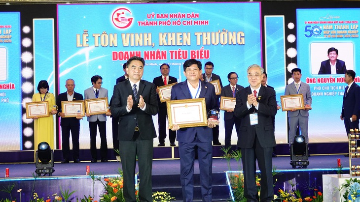 TP.HCM đặt doanh nghiệp làm trung tâm phát triển - Ảnh 2.