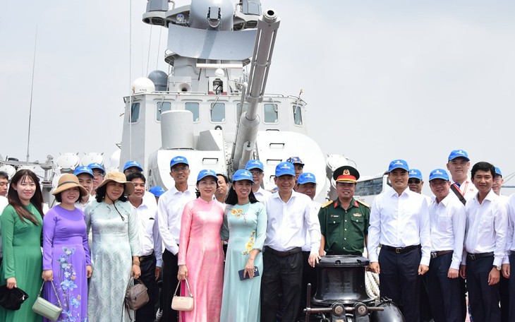 Vùng 2 Hải quân chuẩn bị bầu cử sớm cho lực lượng làm nhiệm vụ trên biển - Ảnh 2.