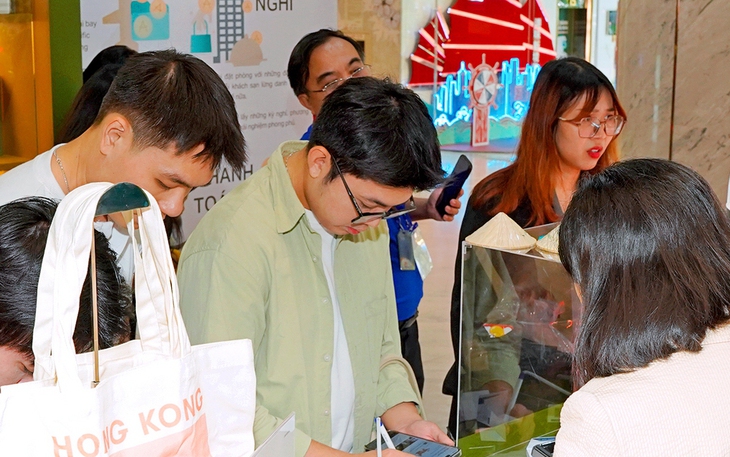 Đường bay Hà Nội - TP.HCM vào top 10 đường bay nhộn nhịp nhất thế giới - Ảnh 2.