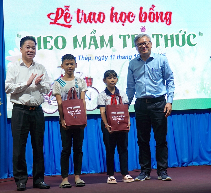 học bổng - Ảnh 2.