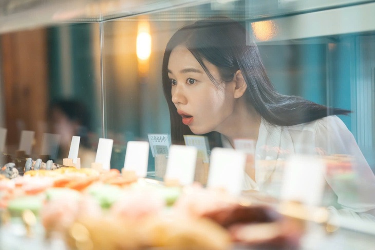 Ahn Eun Jin - Ảnh 2.