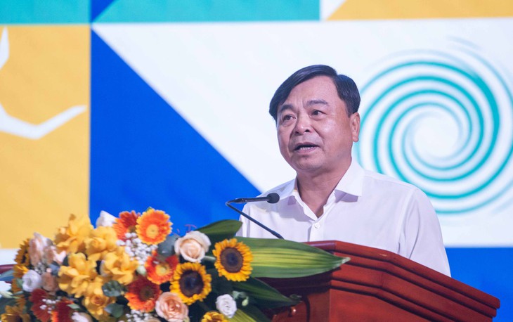 cơn bão - Ảnh 1.