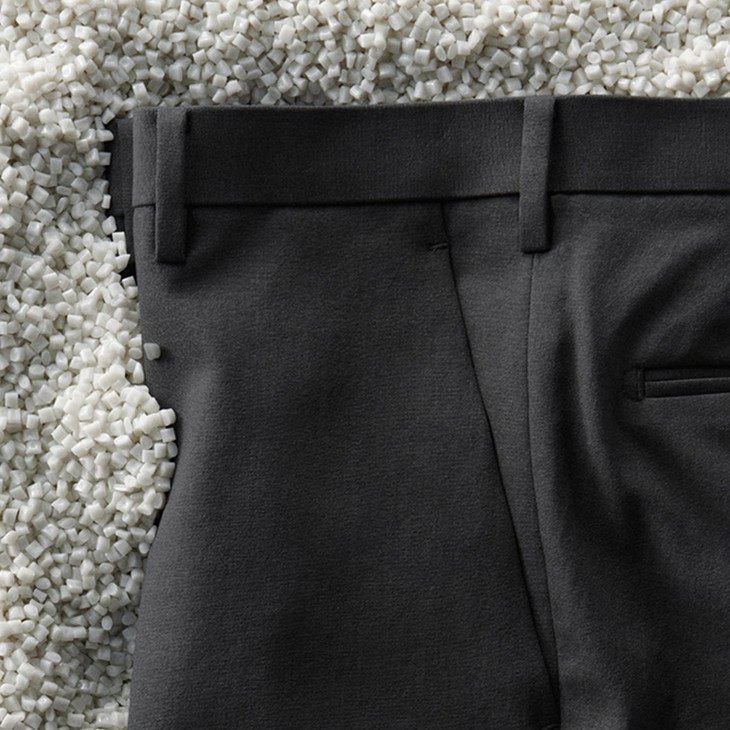 UNIQLO - Ảnh 1.