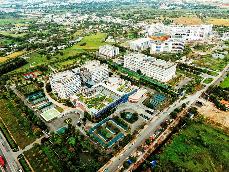 Y tế TP.HCM trước thời cơ vươn tầm khu vực - Ảnh 1.