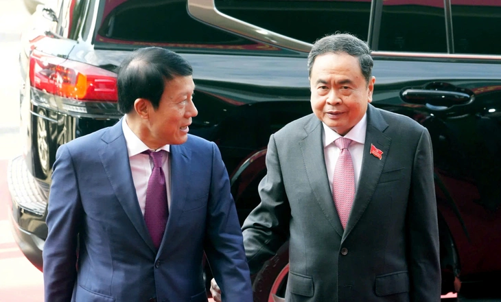 Sáng nay, khai mạc Đại hội đại biểu Đảng bộ TP.HCM nhiệm kỳ 2025-2030, ra mắt Ban Chấp hành - Ảnh 1.