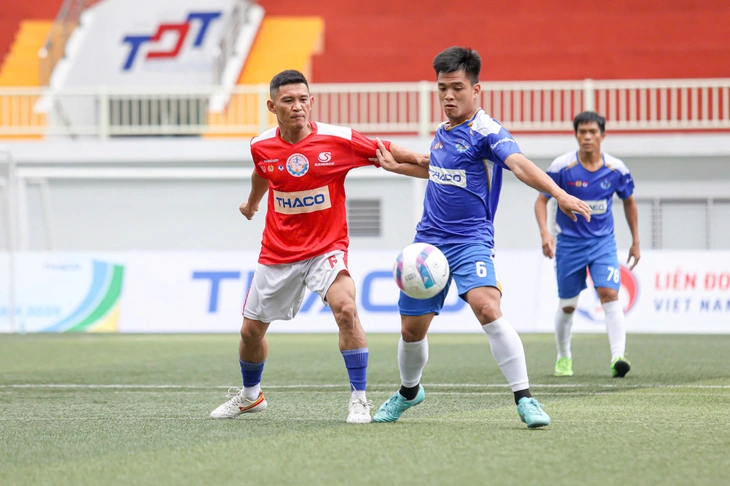 bóng đá công nhân - Ảnh 3.