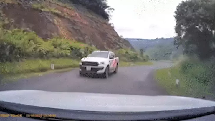 Làm sao tránh được cơn nổi đóa trên đường? - Ảnh 1. tài xế - Ảnh 1.