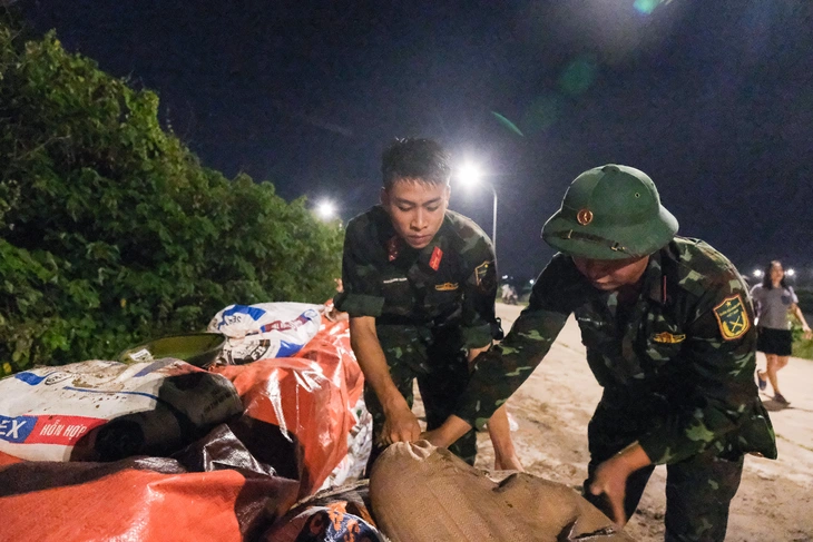 Đê sông Cầu, sông Thương, sông Cà Lồ gặp sự cố khẩn cấp - Ảnh 1. bắc ninh - Ảnh 1.