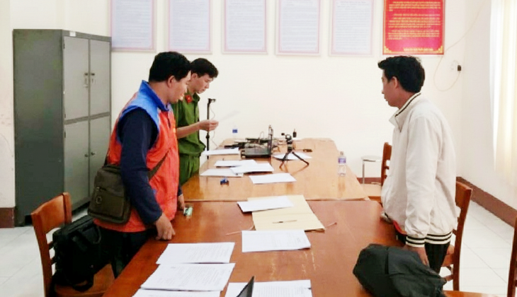 Bắt 2 nhân viên bưu cục ở Cà Mau điều tra tội tham ô hơn 400 triệu đồng - Ảnh 1.