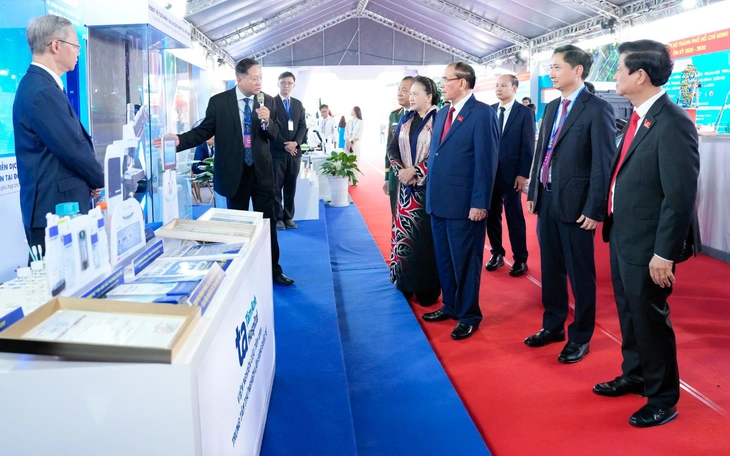 VNVC ký kết với GSK về tăng cường tiếp cận thuốc ung thư, vắc xin thế hệ mới - Ảnh 5.