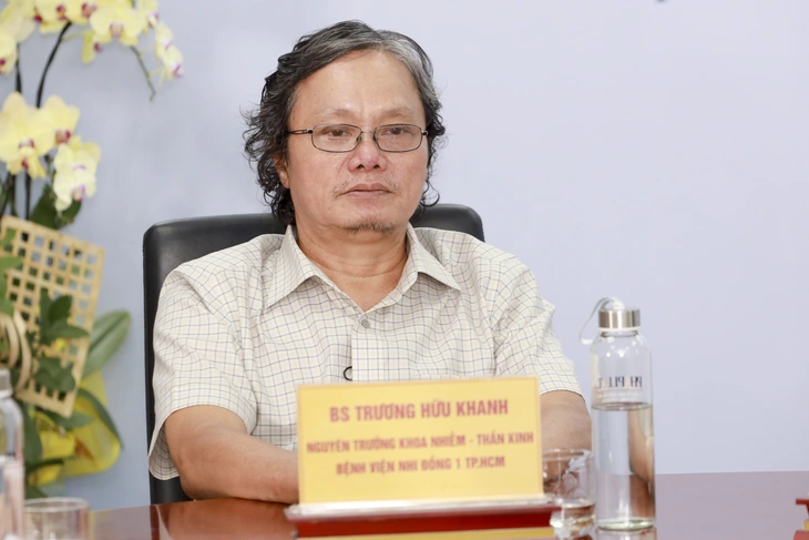 Nắng, mưa thất thường, vì sao nhiều người thường hay sốt, ho, sổ mũi?- Ảnh 3. Nắng, mưa thất thường, vì sao nhiều người thường hay sốt, ho, sổ mũi? - Ảnh 3.