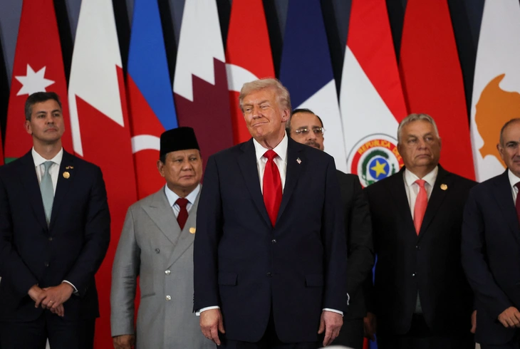 Ông Clinton, ông Biden ca ngợi ông Trump vì thỏa thuận hòa bình Gaza - Ảnh 1. Ông Clinton, ông Biden ca ngợi ông Trump vì thỏa thuận hòa bình Gaza - Ảnh 1.
