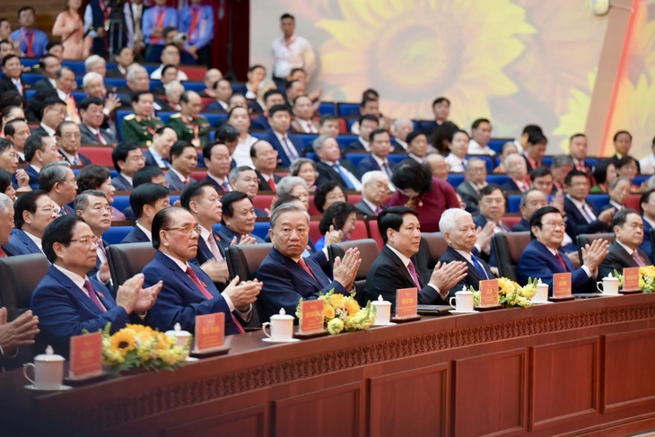 Khai mạc Đại hội đại biểu Đảng bộ TP.HCM lần I, nhiệm kỳ 2025-2030 - Ảnh 5.