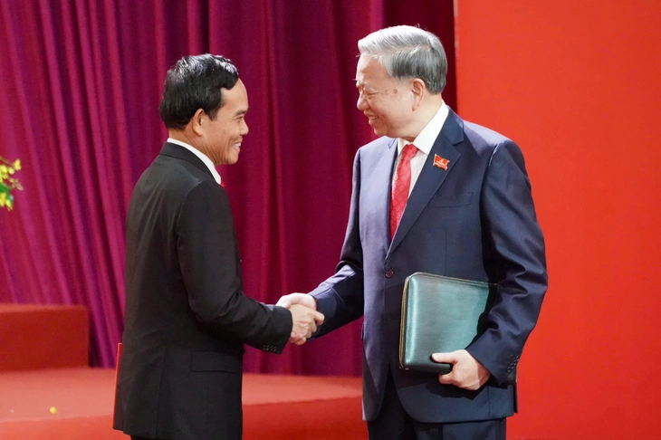 Ông Trần Lưu Quang tiếp tục được chỉ định làm Bí thư Thành ủy TP.HCM - Ảnh 3.