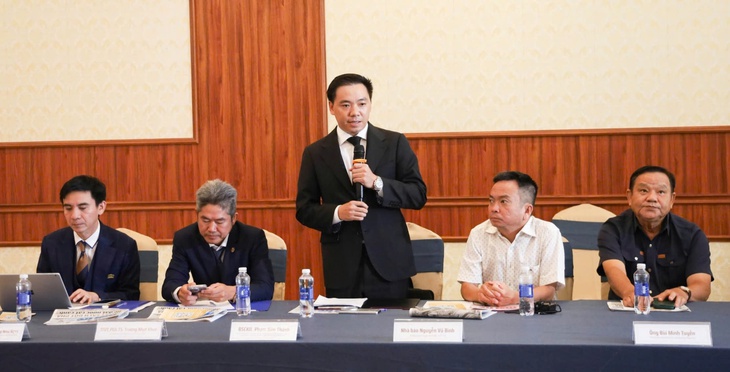 Chuyện về chàng bác sĩ xây dựng phòng khám đạt giải Sao vàng đất Việt - Ảnh 1.