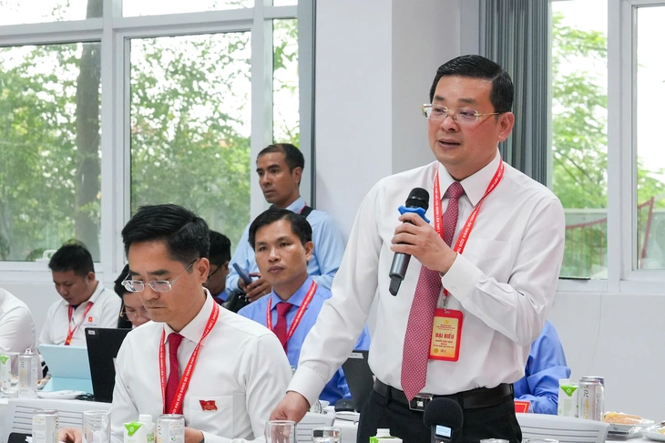 Đại hội Đảng bộ TP.HCM: thảo luận việc ‘thừa, thiếu cán bộ’, cơ chế đặc thù- Ảnh 3. cán bộ - Ảnh 3.
