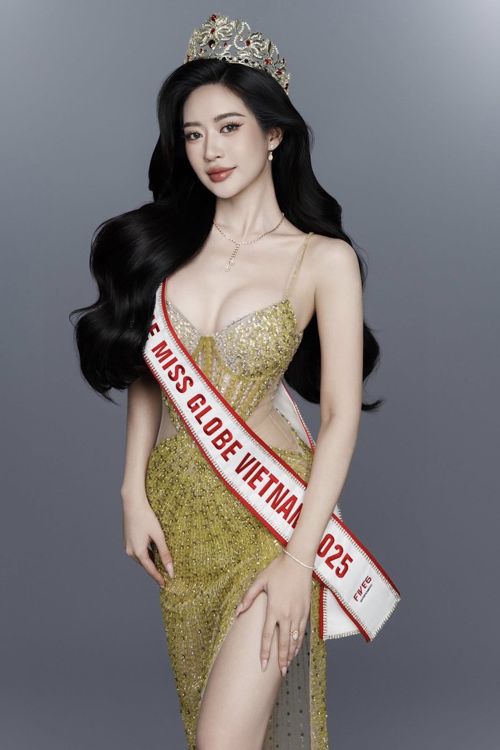 Người đẹp... đăng quang The Miss Globe 2025, á hậu Đan Chi bỏ cuộc - Ảnh 2. The Miss Globe - Ảnh 4.