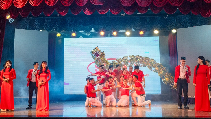 “SATRA trong trái tim tôi” - 50 sắc màu nghệ thuật mừng 30 năm thành lập - Ảnh 1.