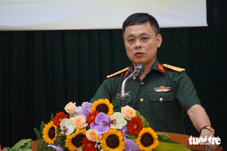 Mong có những ‘Mưa đỏ’ của thời bình - Ảnh 1. Mong có những ‘Mưa đỏ’ của thời bình - Ảnh 1.