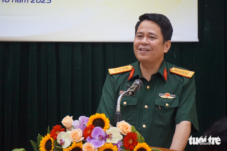 Mong có những ‘Mưa đỏ’ của thời bình - Ảnh 4. Mong có những ‘Mưa đỏ’ của thời bình - Ảnh 4.