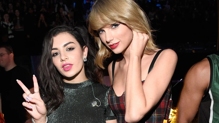 Charli XCX từ chối bình luận về Taylor Swift? - Ảnh 5.