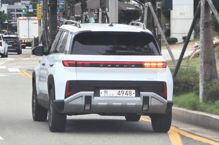 Hyundai Venue - Ảnh 8.