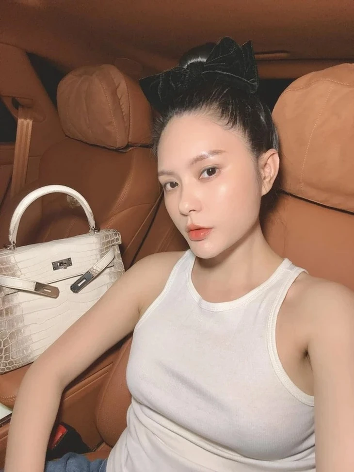 'Phú bà mạng' Ngân Collagen, Đoàn Di Băng giờ ra sao? - Ảnh 3.