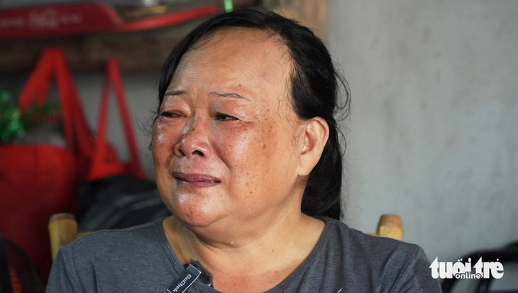 Không biết cha, mồ côi mẹ, nữ SV Cà Mau ăn mỗi ngày 1 bữa, là HS giỏi tỉnh, tân SV ĐH Nông lâm - Ảnh 2. Không biết cha, mồ côi mẹ, nữ sinh Cà Mau ăn mỗi ngày 1 bữa, đậu ĐH Nông Lâm TP.HCM - Ảnh 2.