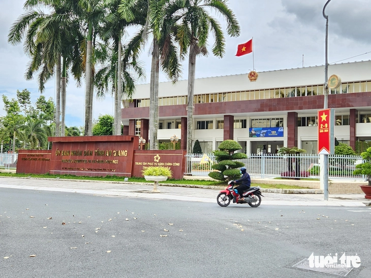 phường Long Xuyên - Ảnh 1.