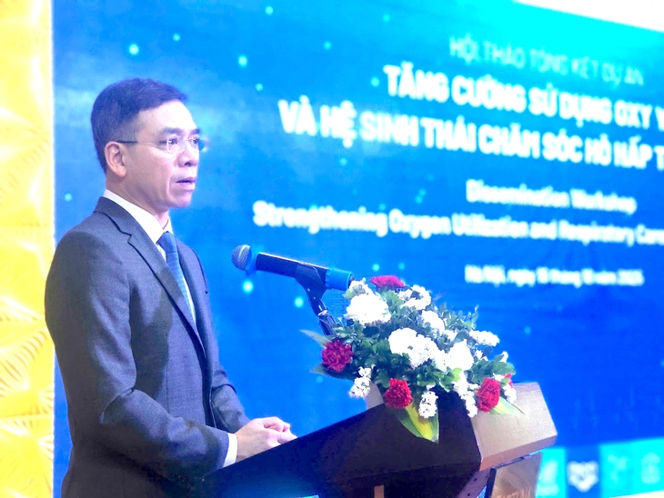 Sẽ tích hợp giấy phép hành nghề của y bác sĩ trên VNeID để quản lý khám chữa bệnh - Ảnh 1. Sẽ tích hợp giấy phép hành nghề của y, bác sĩ trên VNeID - Ảnh 1.